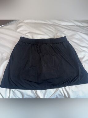 Women’s Black Athletic Skort